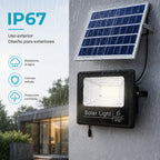 Reflector LED de 100 W con panel solar