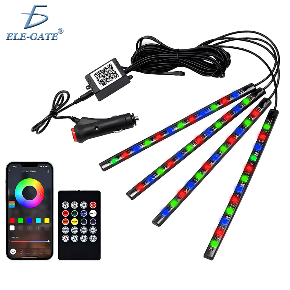 Tiras LED RGB iluminando el interior de un auto